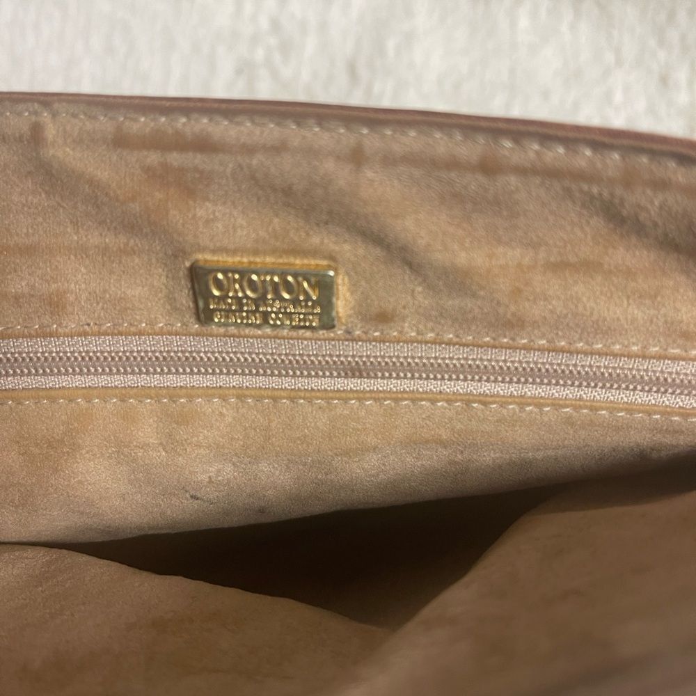 Oroton Vintage leather Tan bucket style crossbody bag gold tone accent.. - Picture 13 of 16